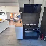 Avec Piscine Et Vue A 700 M De La Villa *