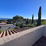 빌라 Avec Piscine Et Vue A 700 M De La