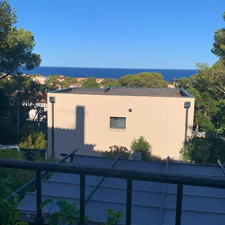 Villa Avec Piscine Et Vue à 700 M De La Fréjus
